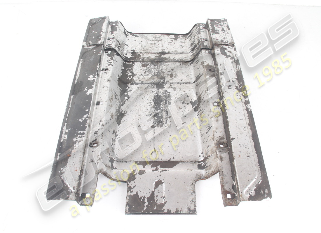 used maserati bulkhead. part number 379000118 (2)