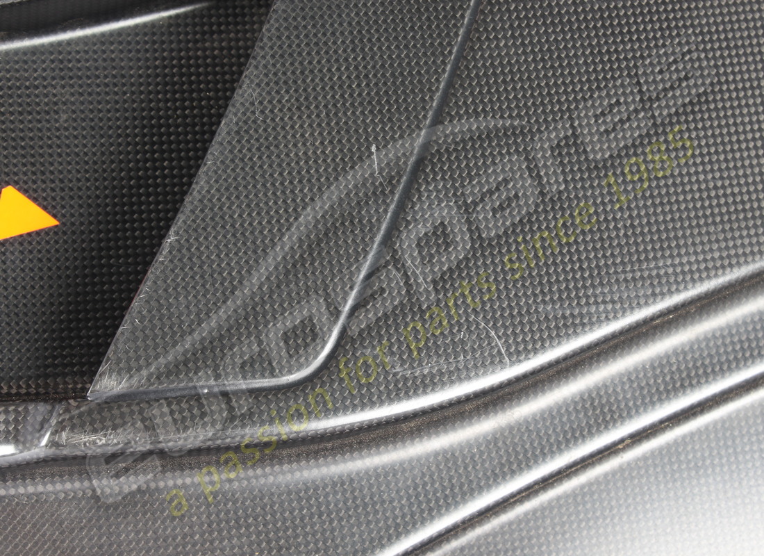 USED FERRARI COMPLETE LH DOOR PANEL. PART NUMBER 83054100 (3) used ferrari complete lh door panel. part number 83054100 (3)