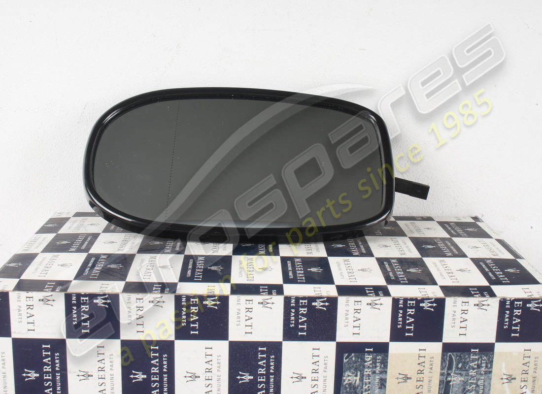 new maserati rh mirror glass. part number 980139357 (3)