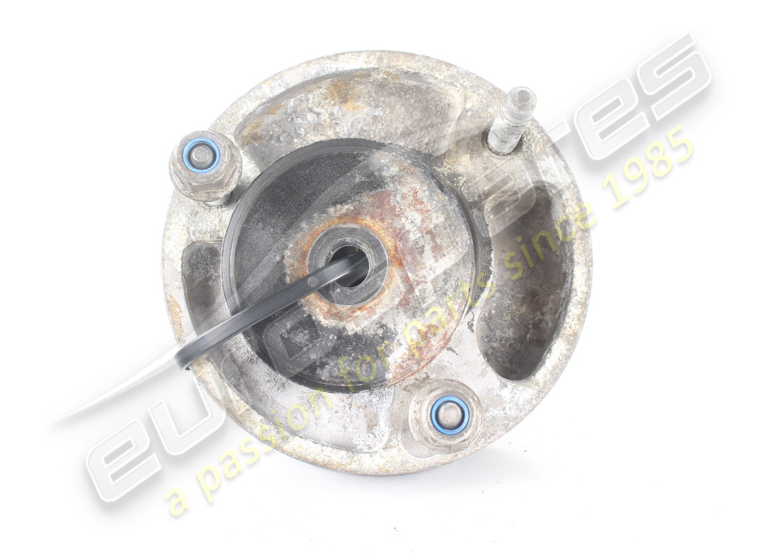 USED ASTON MARTIN TOP MOUNT, REAR DAMPER. PART NUMBER 4G4318174AA (2) used aston martin top mount, rear damper. part number 4g4318174aa (2)