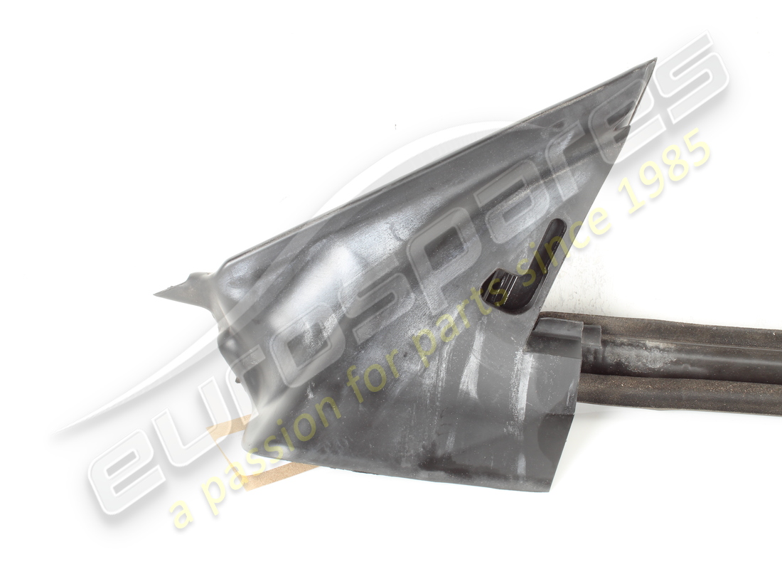 USED FERRARI RH OUTER BELT-LINE SEAL. PART NUMBER 85219600 (2) used ferrari rh outer belt-line seal. part number 85219600 (2)