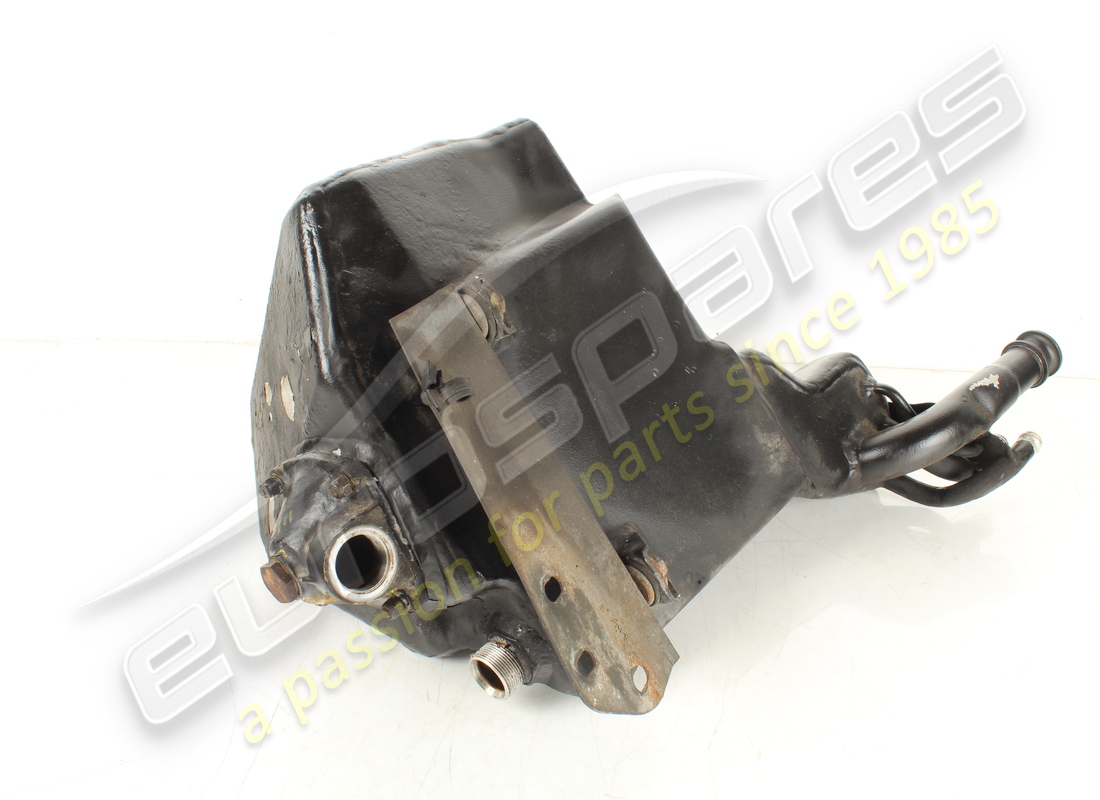 USED MASERATI OIL TANK. PART NUMBER 205033 (5) used maserati oil tank. part number 205033 (5)