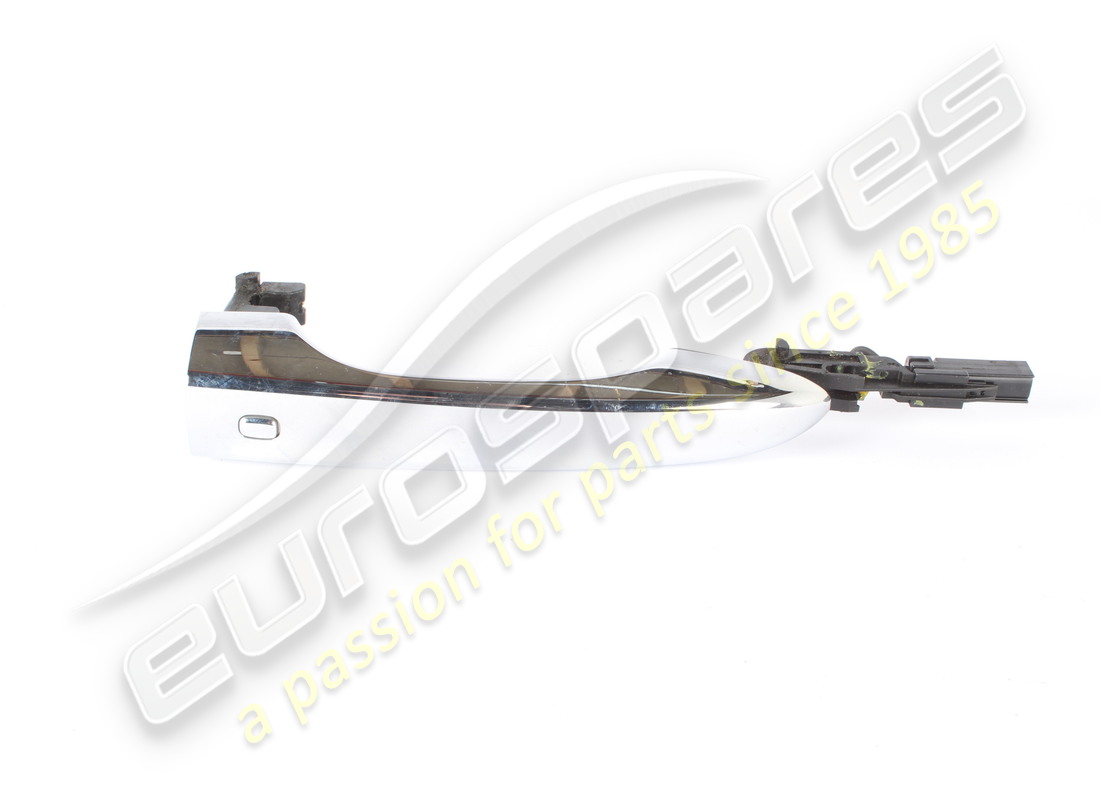 USED Maserati RH OUTER HANDLE DOOR OPENING . PART NUMBER 670013707 (1)