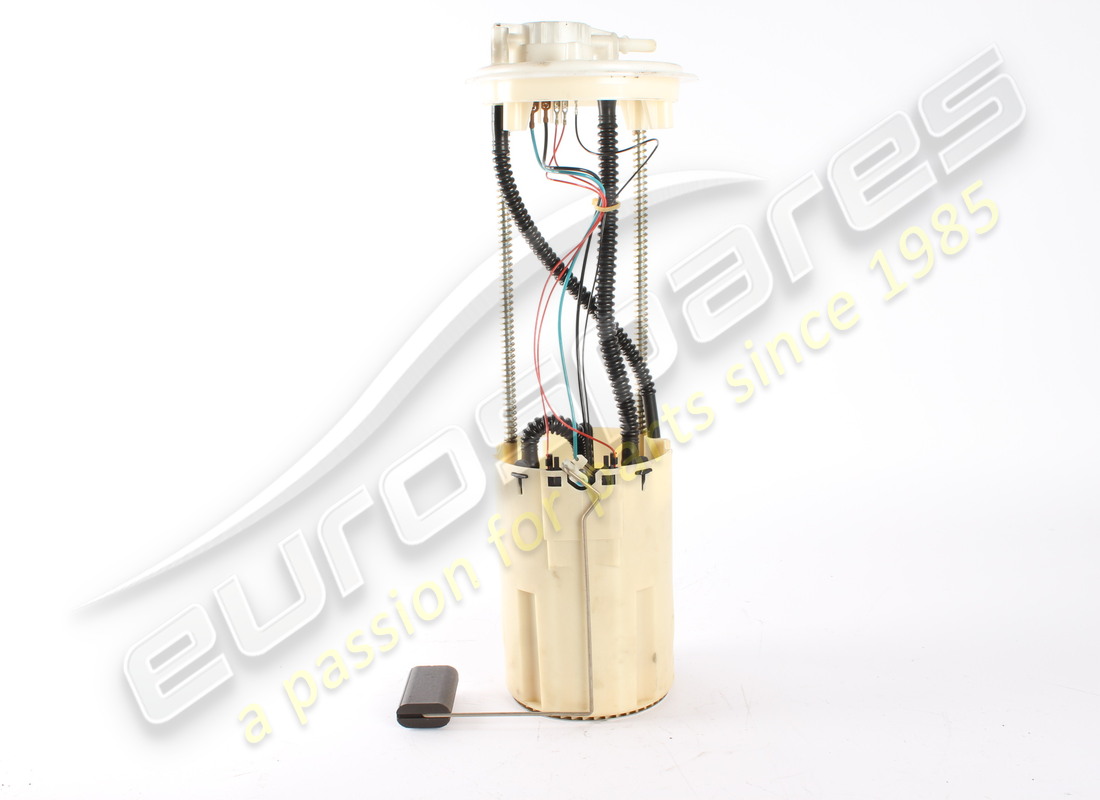 used ferrari rh complete fuel pump with level gauge. part number 181204 (1)