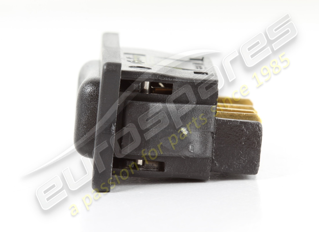 new oe rh window switch. part number 131472 (3)