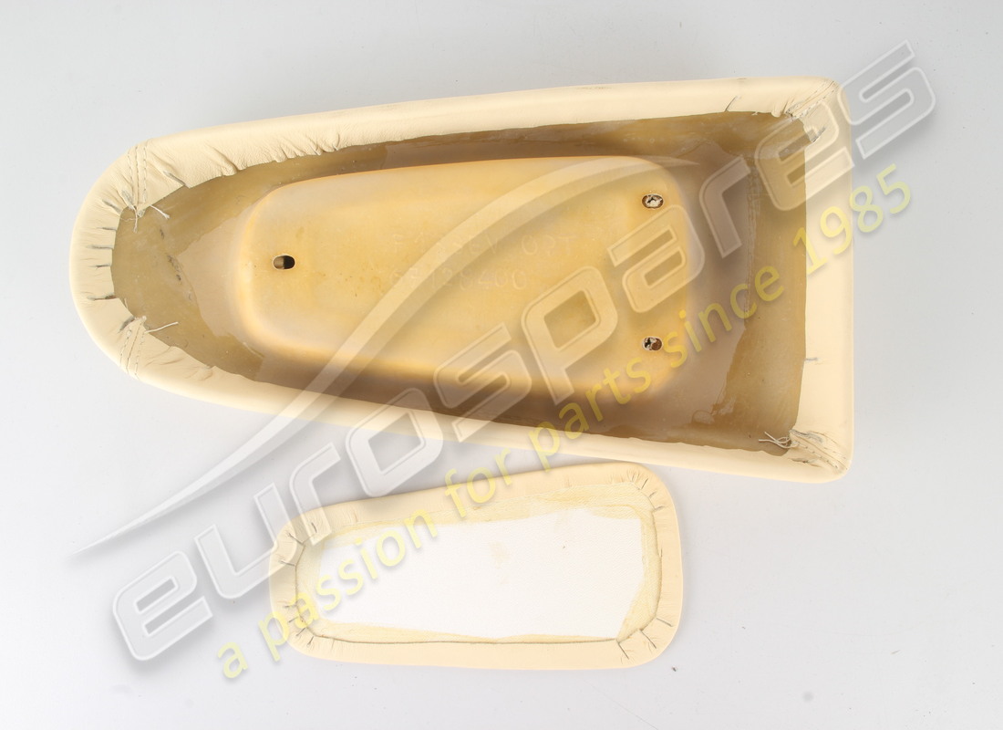 NEW FERRARI BOTTOM HOLDER -P.CREMA. PART NUMBER 67128604 (3) new ferrari bottom holder -p.crema. part number 67128604 (3)