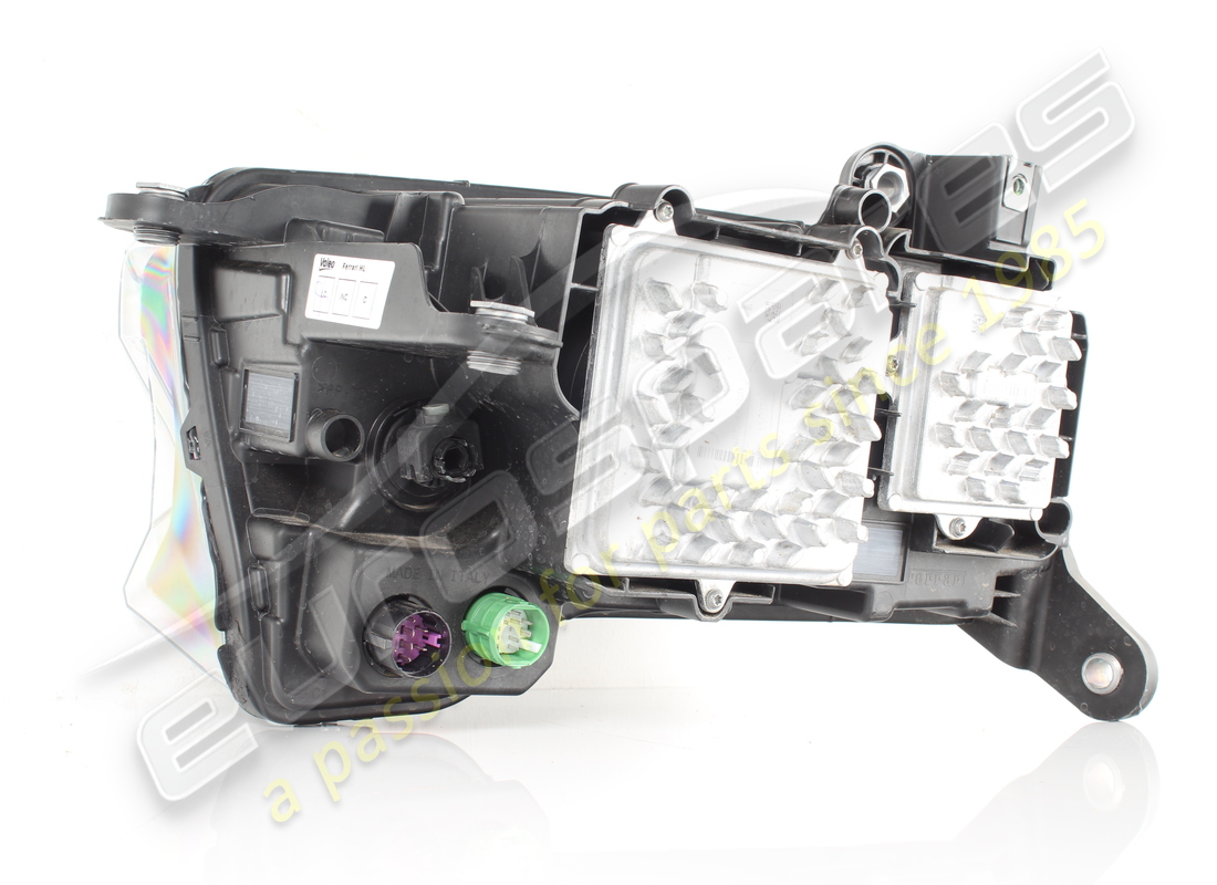 used ferrari rh headlight afs. part number 796778 (3)