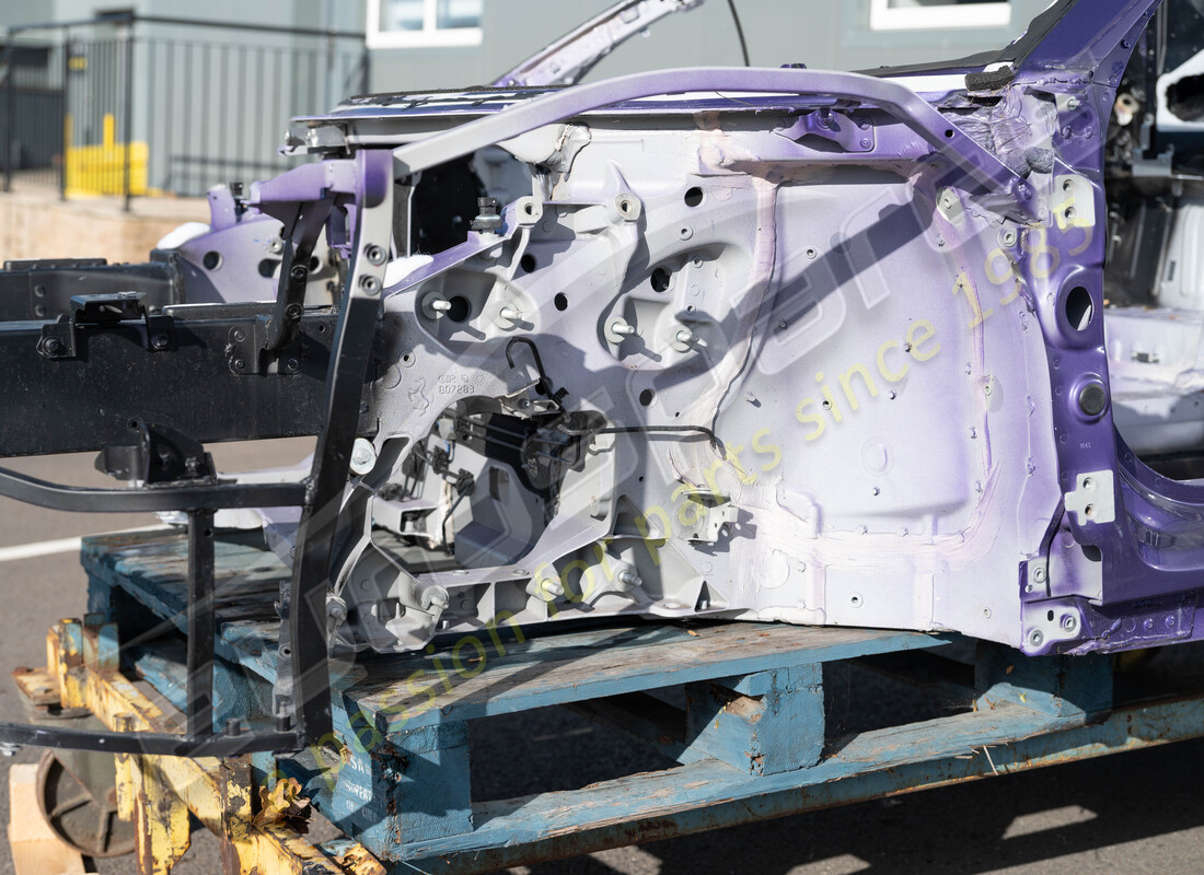 used ferrari front module. part number 985916667 (4)