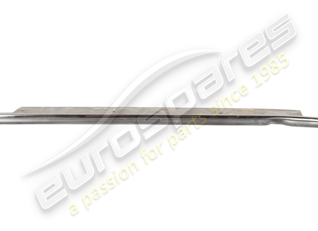 used ferrari lh door moulding. part number 61861800 (3)