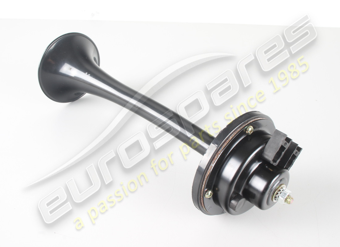 new porsche fanfare horn - long - low-pitched. part number 91163510221 (2)