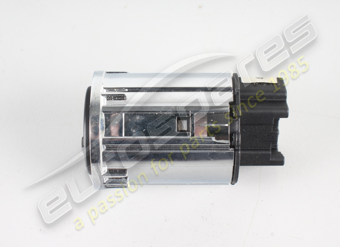 damaged aston martin switch, hazard warning. part number 4g4313a350af (2)