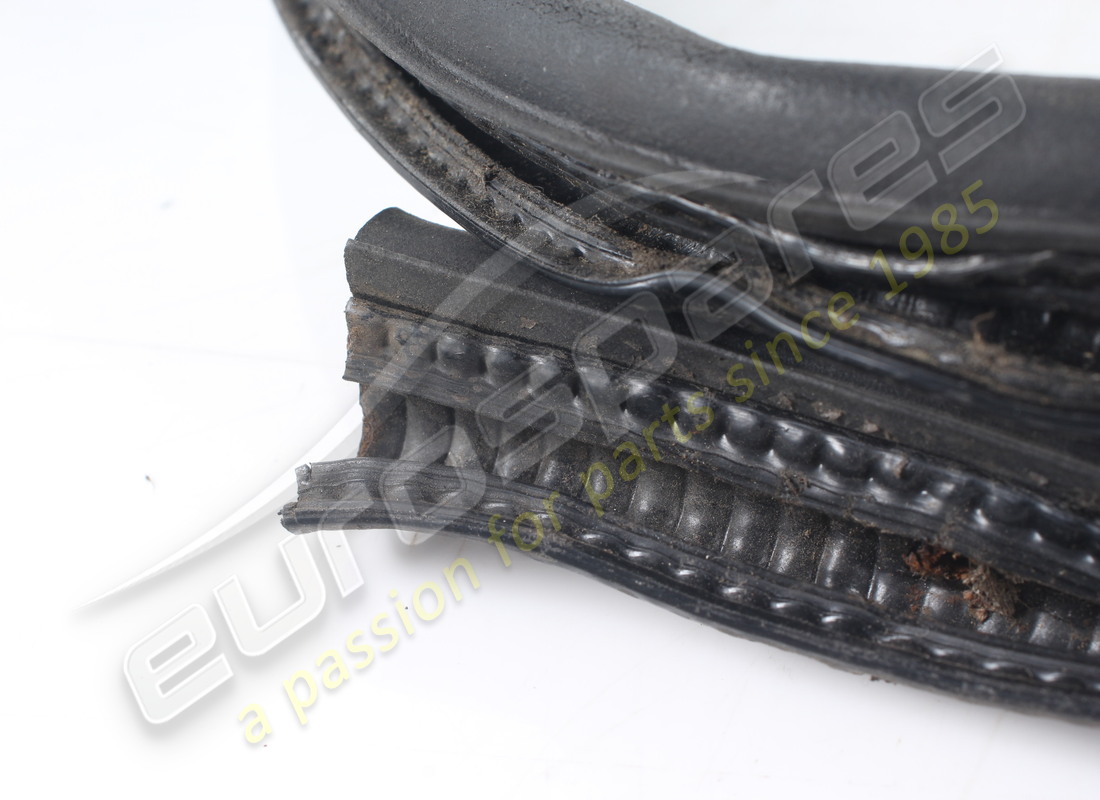 used ferrari weather strip. part number 61500900 (2)