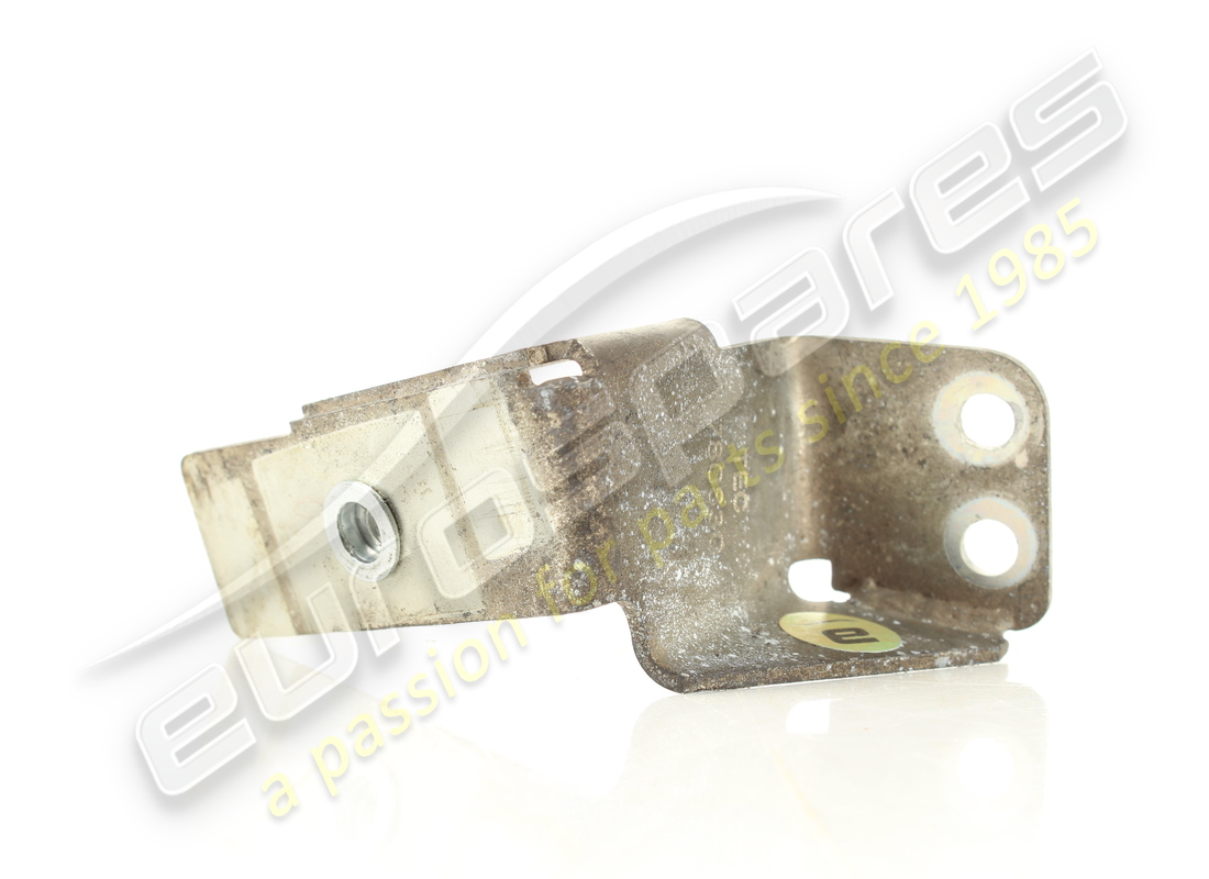 used ferrari rear water pipe retainer blo. part number 780830 (2)