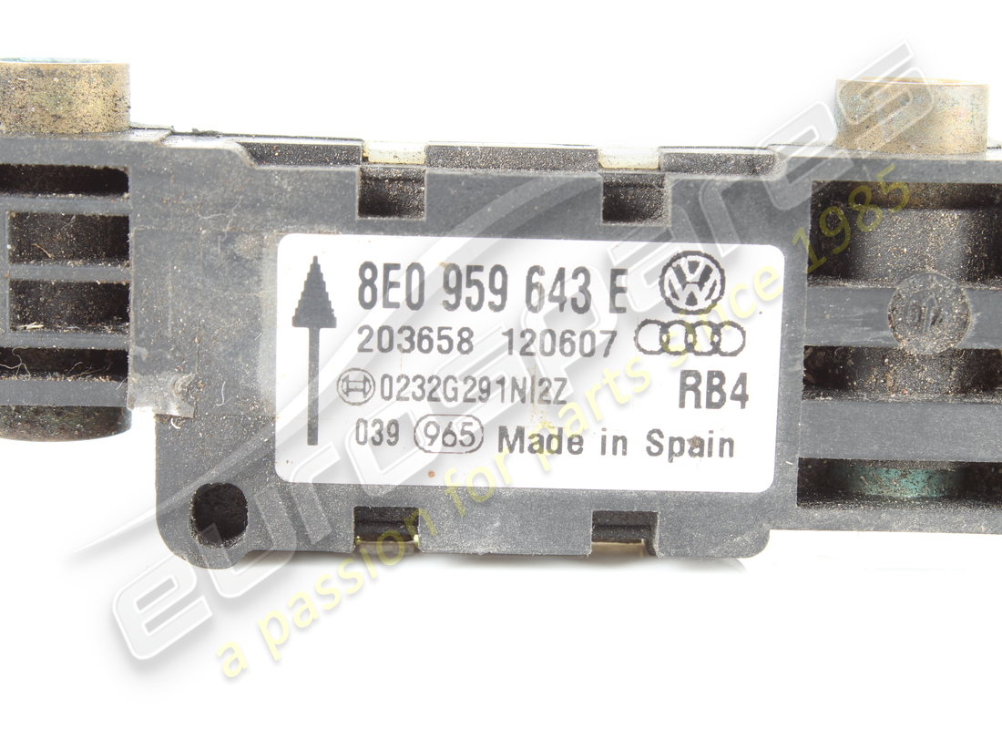 used lamborghini sensor. part number 8e0959643e (3)