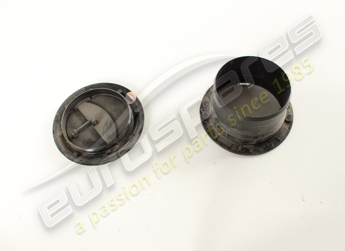 USED FERRARI UNDER AIR OUTLET. PART NUMBER 66654499 (3) used ferrari under air outlet. part number 66654499 (3)