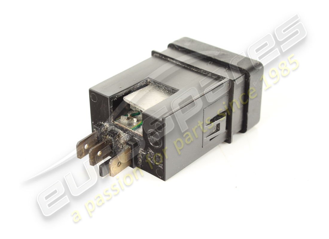 USED FERRARI POTENTIOMETER. PART NUMBER 153073 (2) used ferrari potentiometer. part number 153073 (2)