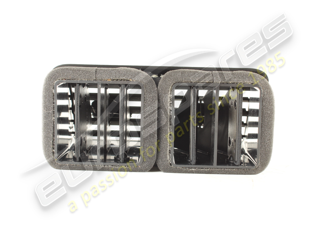 used maserati rear air vent opening. part number 67211900 (6)