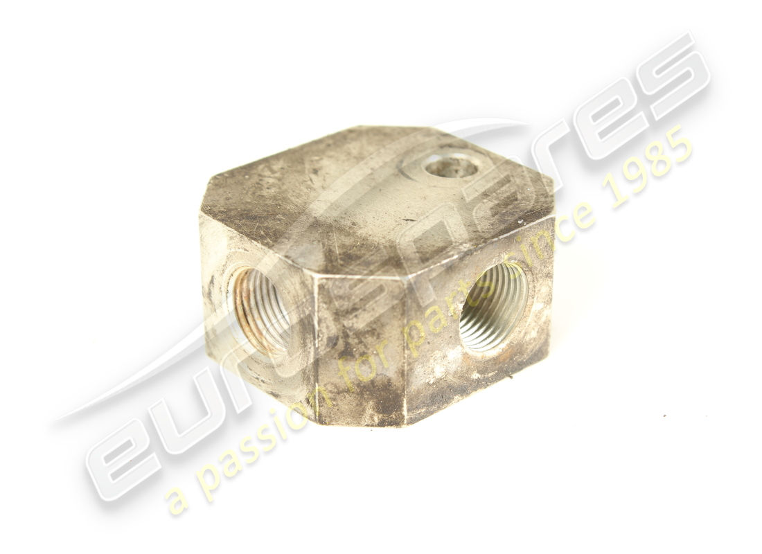 used ferrari union. part number 154156 (3)