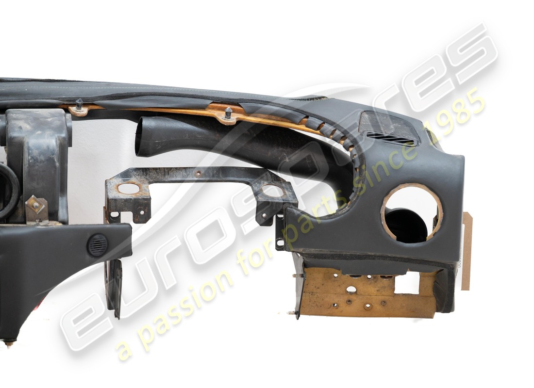 DAMAGED FERRARI RHD DASH ASSEMBLY IN BLACK VM8500. PART NUMBER 65113800 (2) damaged ferrari rhd dash assembly in black vm8500. part number 65113800 (2)