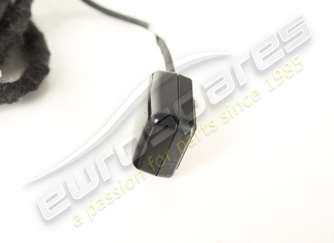 USED FERRARI IR/TV CABLE -VERSION WITH TV. PART NUMBER 269874 (3) used ferrari ir/tv cable -version with tv. part number 269874 (3)