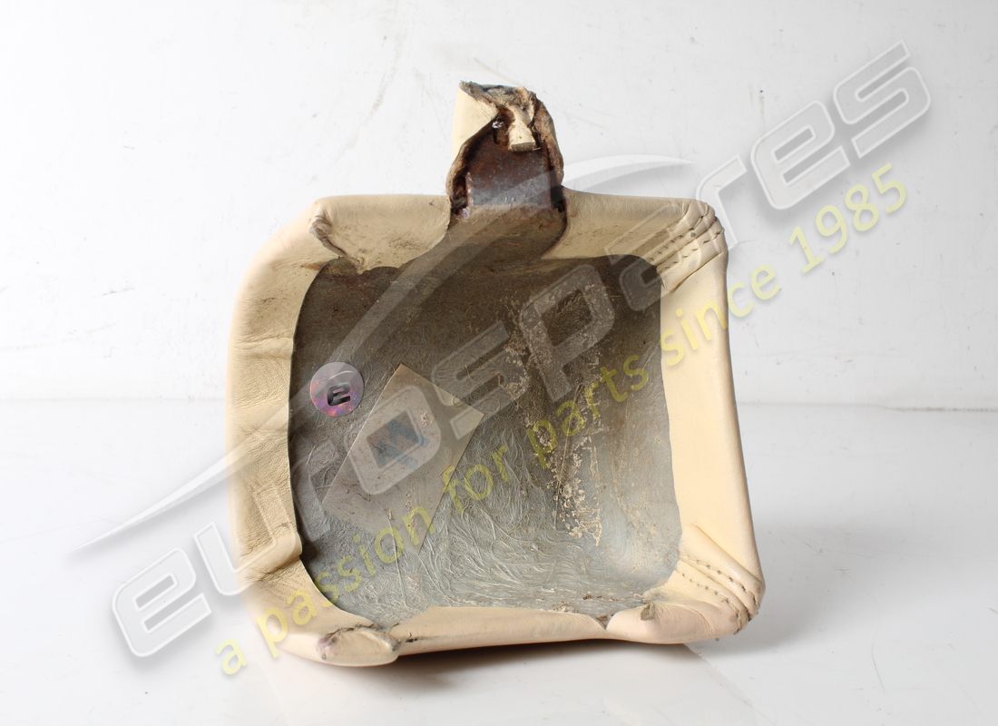 used ferrari rh cover gts. part number 61917200 (5)