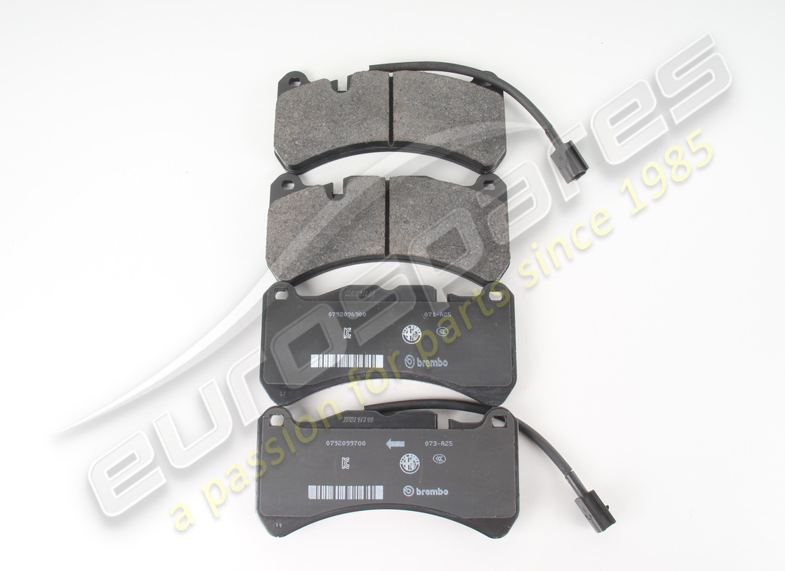 NEW MASERATI FRONT PAD KIT. PART NUMBER 673012866 (2) new maserati front pad kit. part number 673012866 (2)