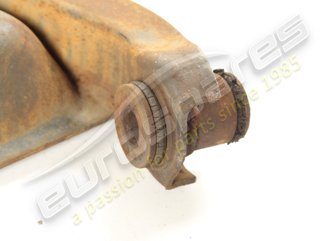 USED FERRARI RH UPPER REAR SUSPENSION LEVER. PART NUMBER 104423 (2) used ferrari rh upper rear suspension lever. part number 104423 (2)