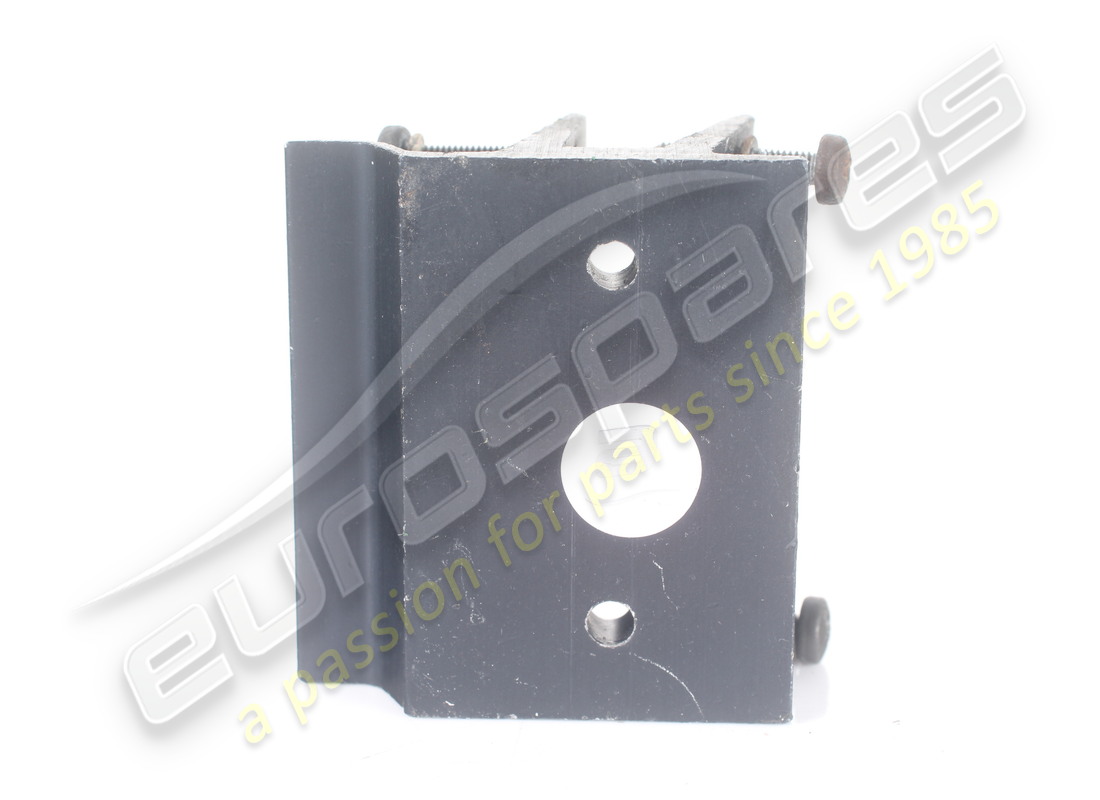 USED MASERATI SUPPORT. PART NUMBER 393250303 (5) used maserati support. part number 393250303 (5)