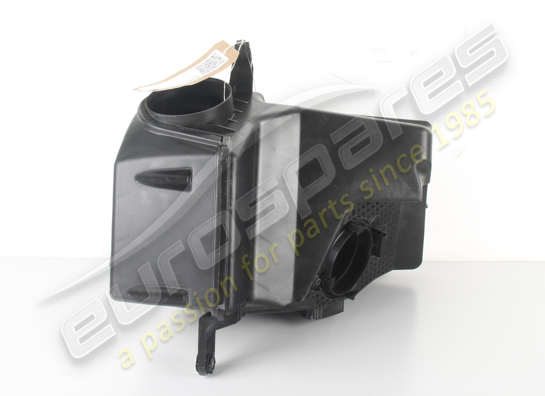NEW ASTON MARTIN AIRBOX ASSY-RHS. PART NUMBER 4G439600BD (4) new aston martin airbox assy-rhs. part number 4g439600bd (4)