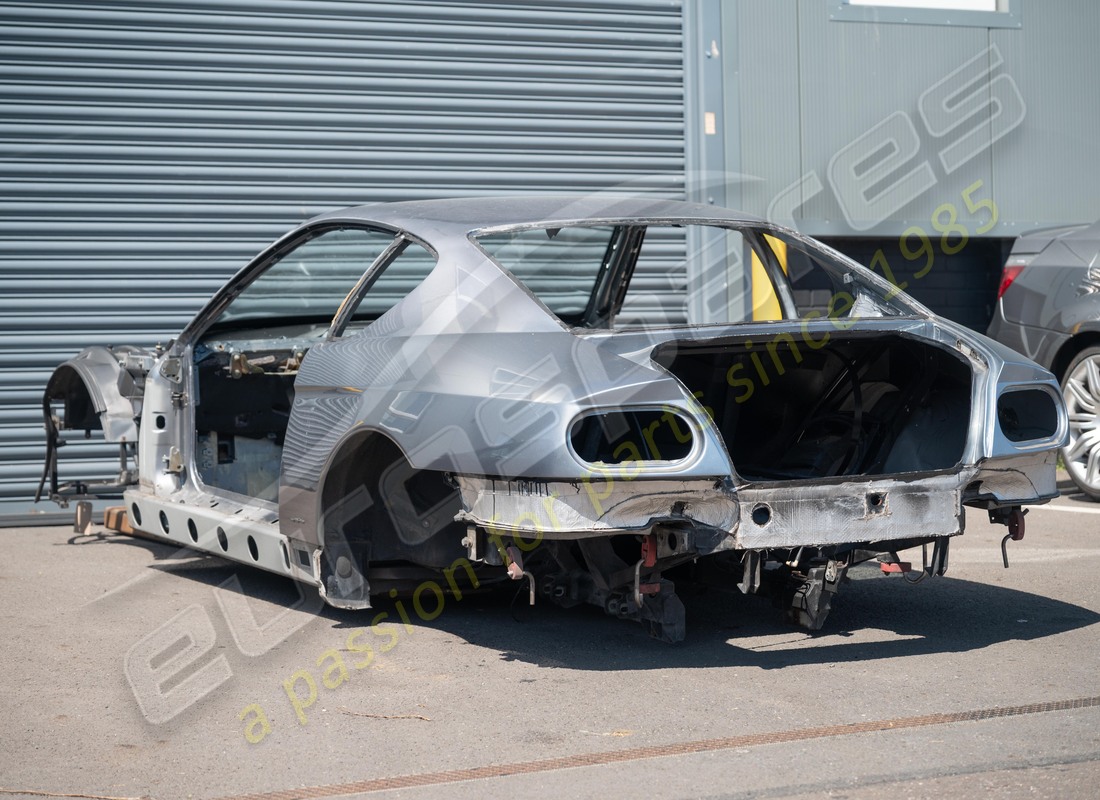 USED FERRARI COMPLETE BODYSHELL. PART NUMBER 65887700 (8) used ferrari complete bodyshell. part number 65887700 (8)