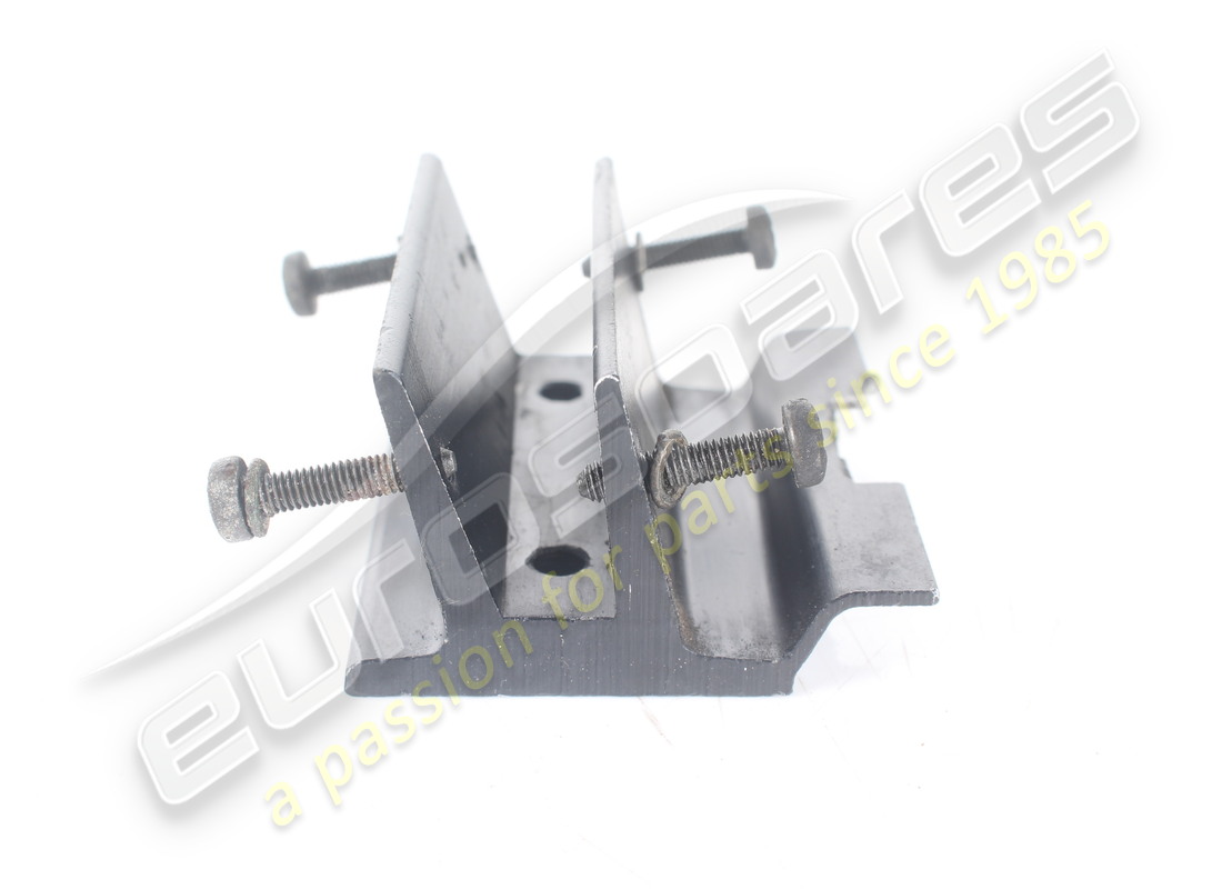 used maserati support. part number 363201316 (2)