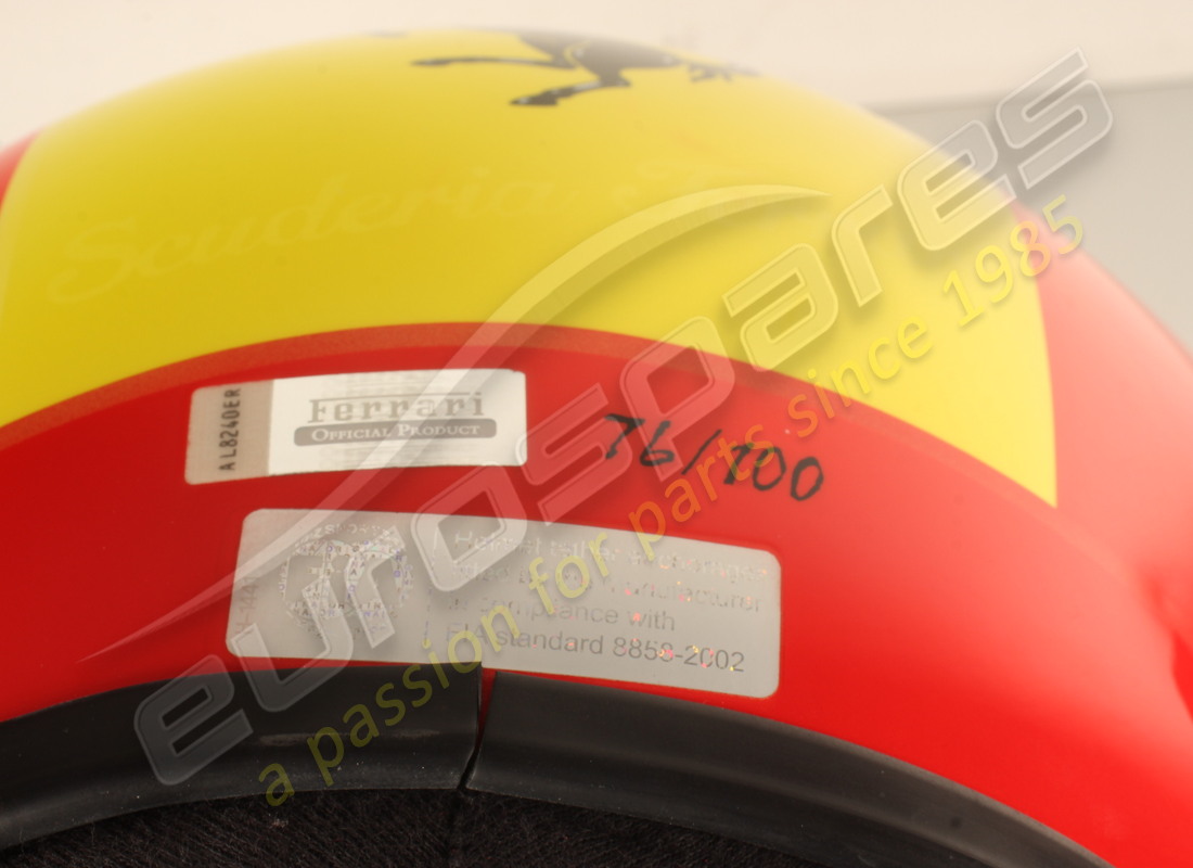 new ferrari xlarge ferrari helmet with bag. part number 95993130 (4)