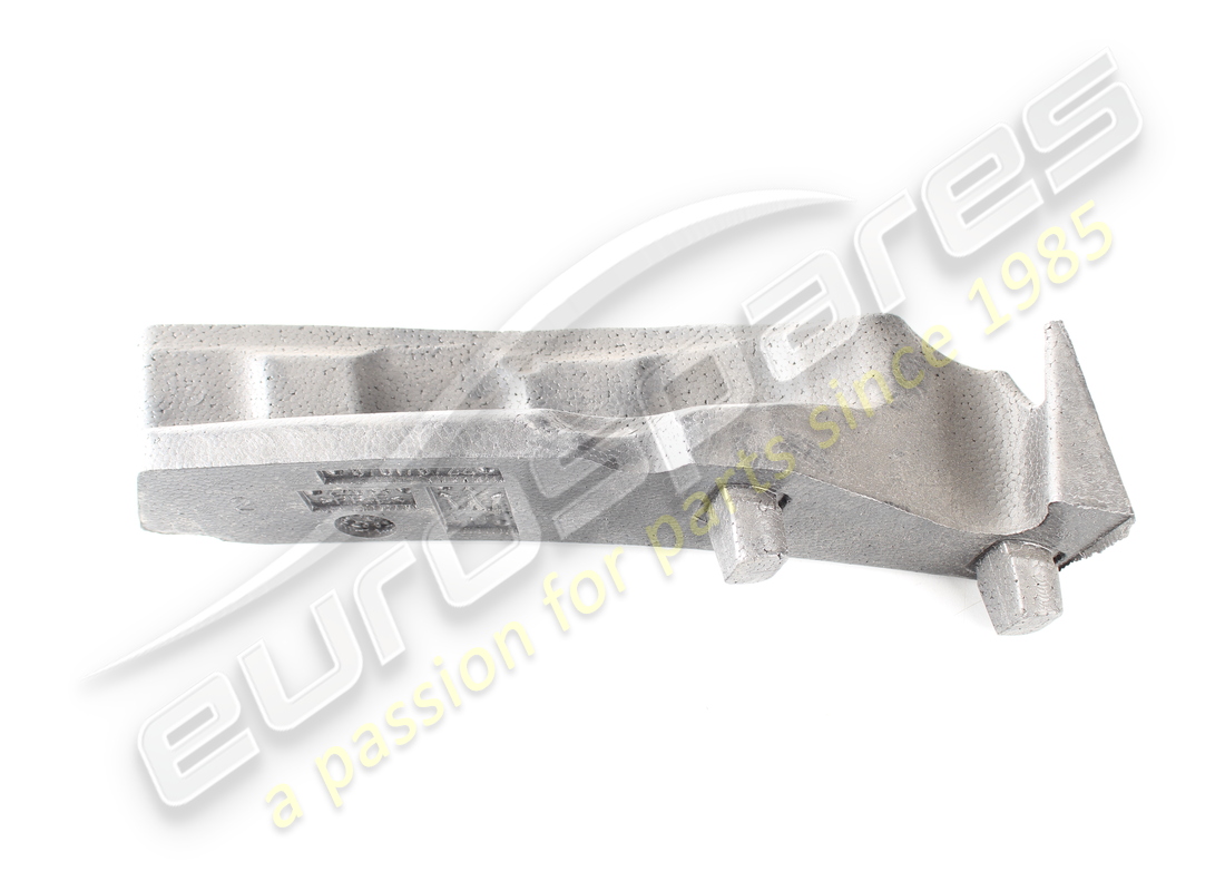 new maserati rh lower central front bumpe. part number 670176722 (1)