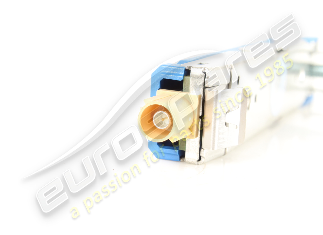 USED LAMBORGHINI ANTENNA AMPLIFIER FM RDW/NAR. PART NUMBER 4M8035225B (4) used lamborghini antenna amplifier fm rdw/nar. part number 4m8035225b (4)