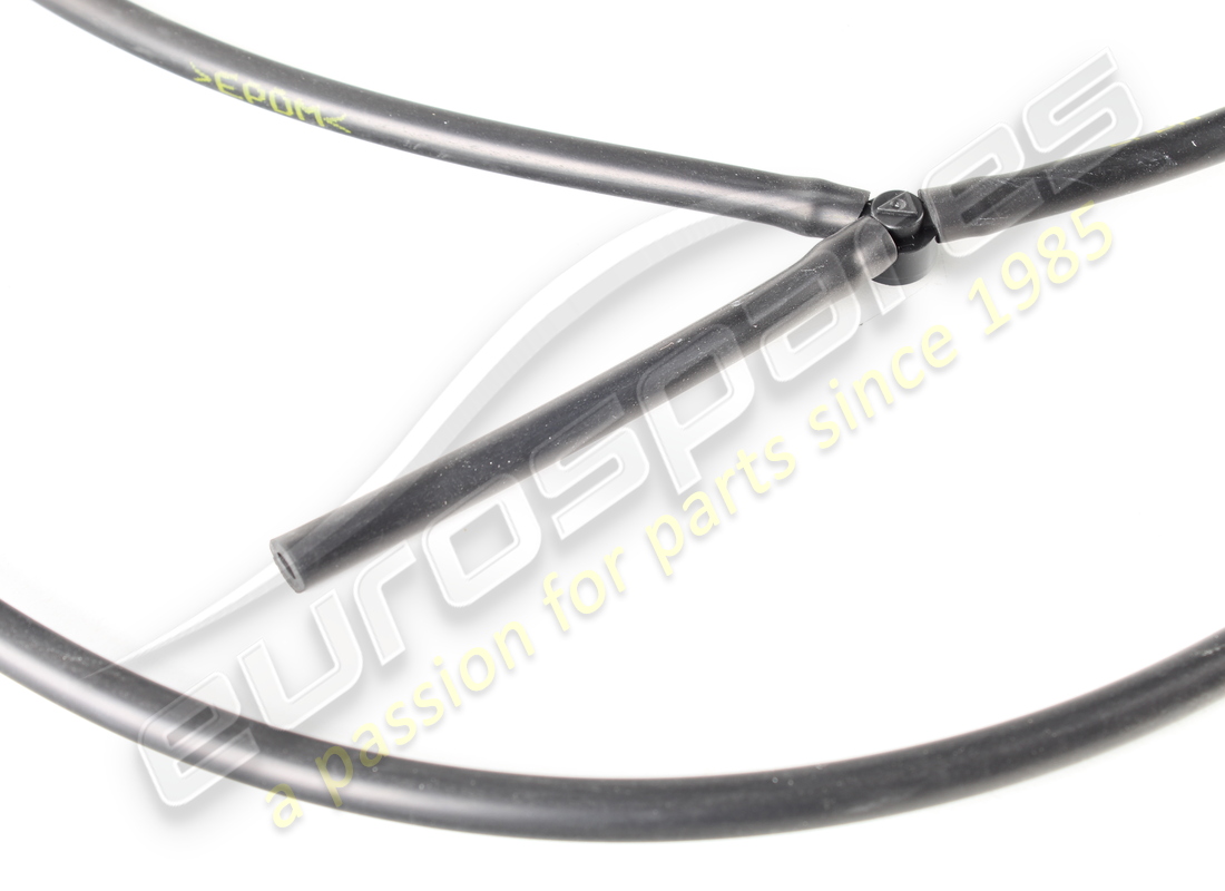 NEW MASERATI PIPE. PART NUMBER 670156519 (2) new maserati pipe. part number 670156519 (2)