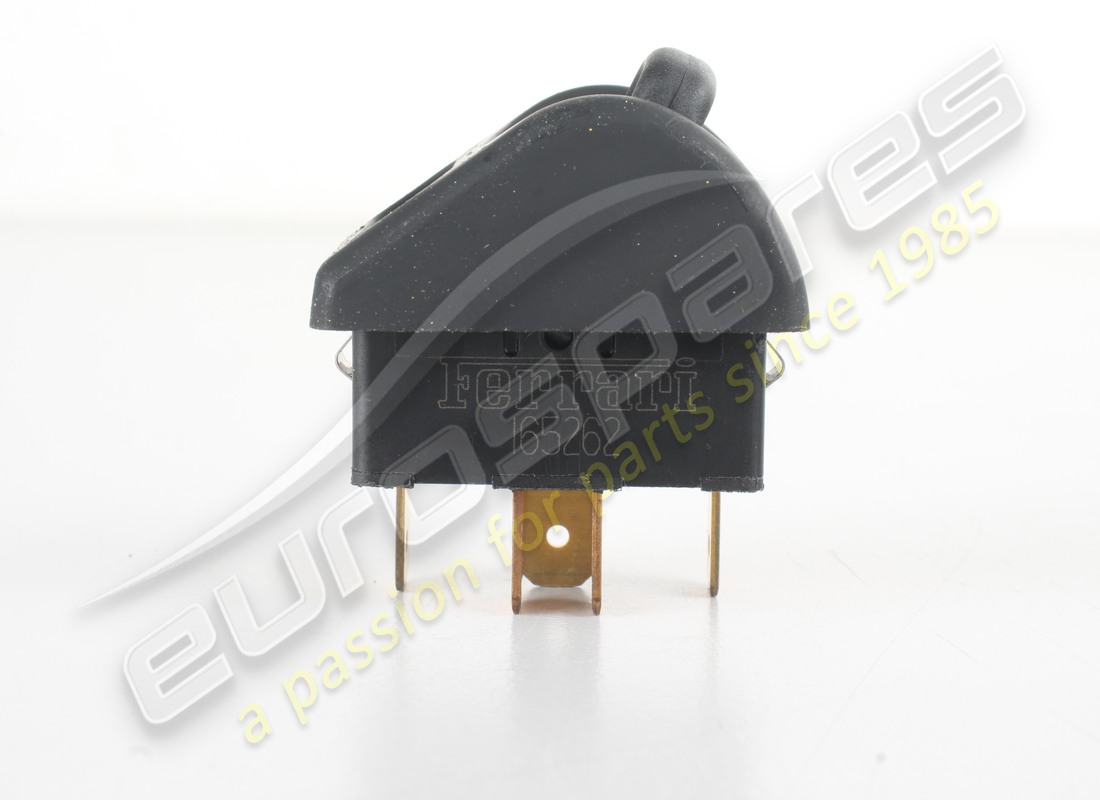 NEW FERRARI SWITCH. PART NUMBER 165262 (3) new ferrari switch. part number 165262 (3)