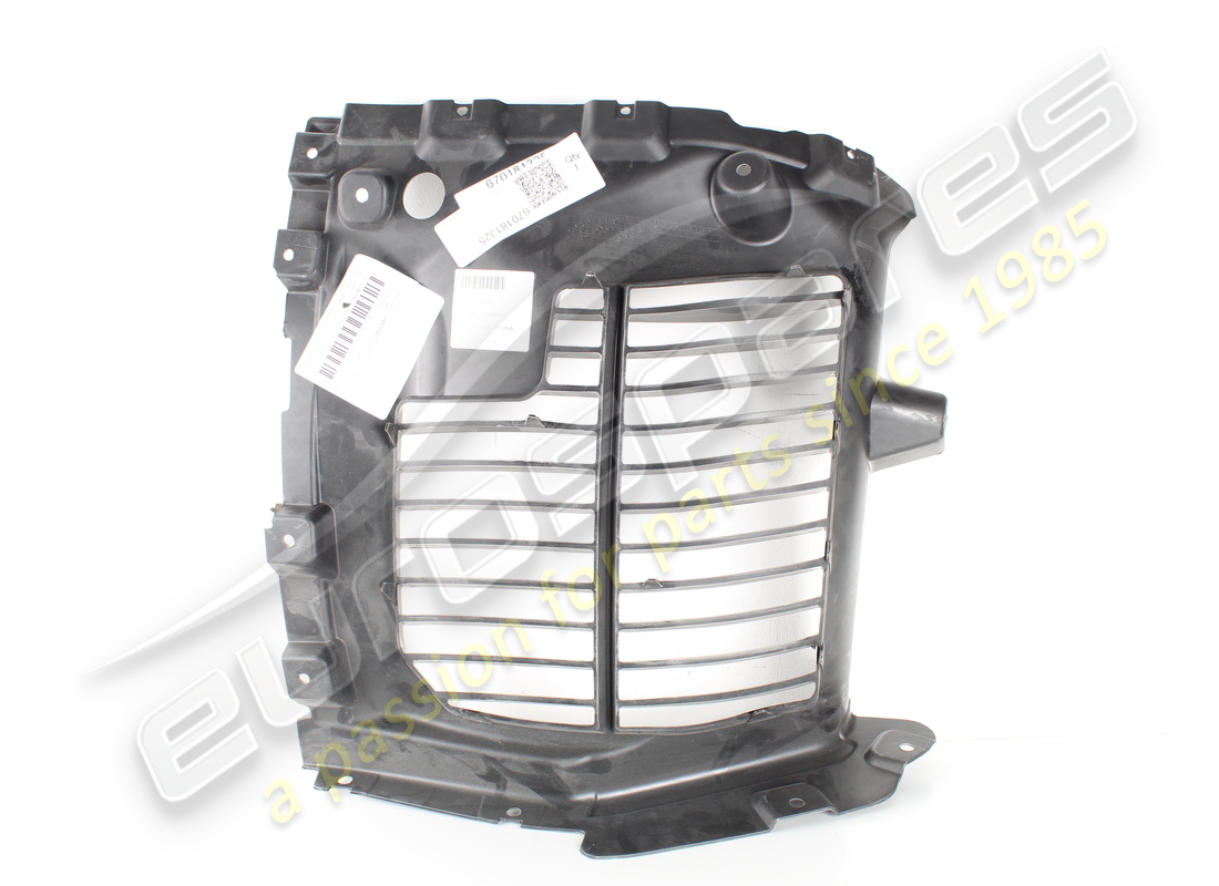 NEW MASERATI RH FRONT WHEELHOUSE GUARD, FRONT SIDE. PART NUMBER 670181325 (1) new maserati rh front wheelhouse guard, front side. part number 670181325 (1)