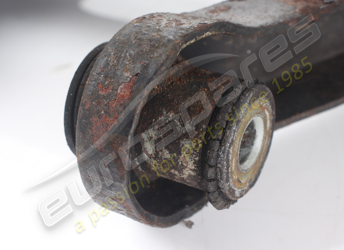 used ferrari lh rear suspension lower lever. part number 117806 (4)