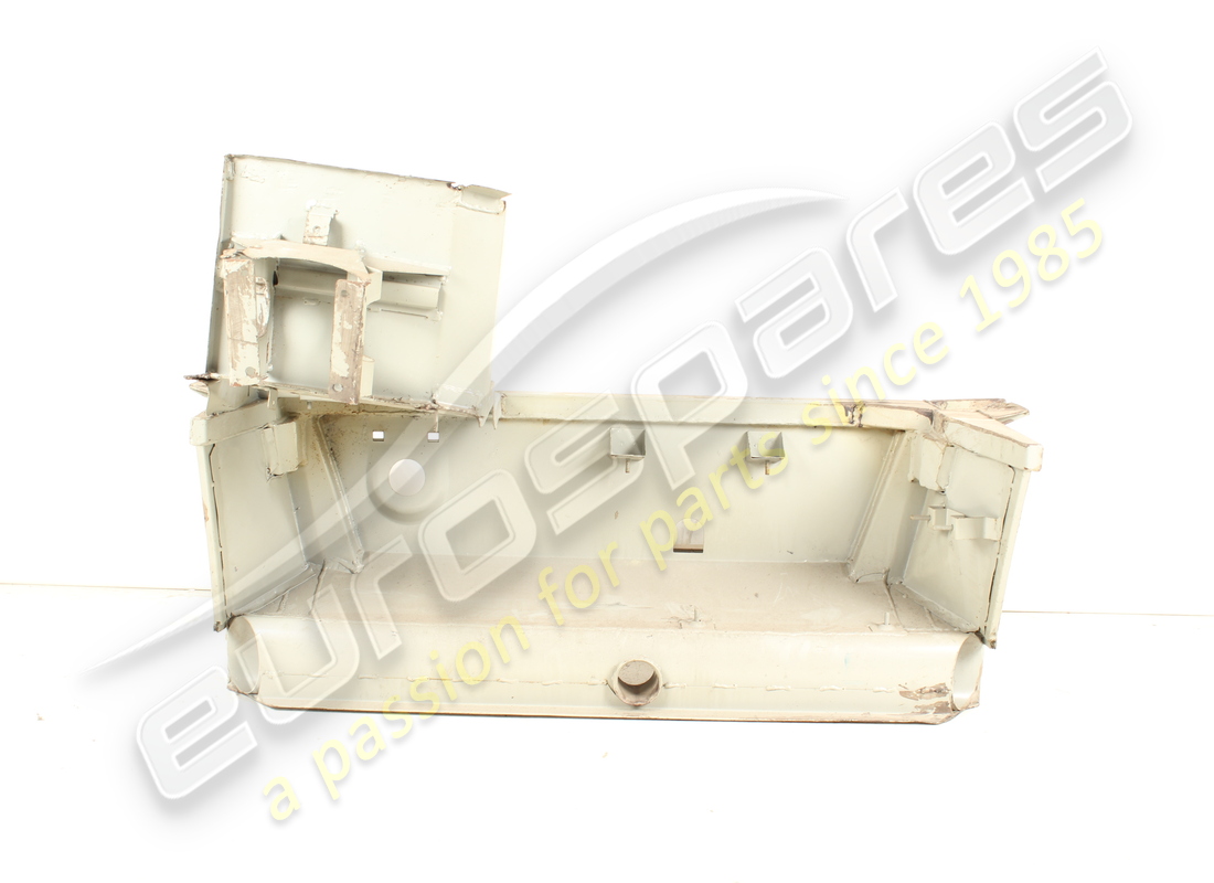 NEW FERRARI TESTAROSSA FRONT FRAME COMPLETE. PART NUMBER 70000677 (1) new ferrari testarossa front frame complete. part number 70000677 (1)