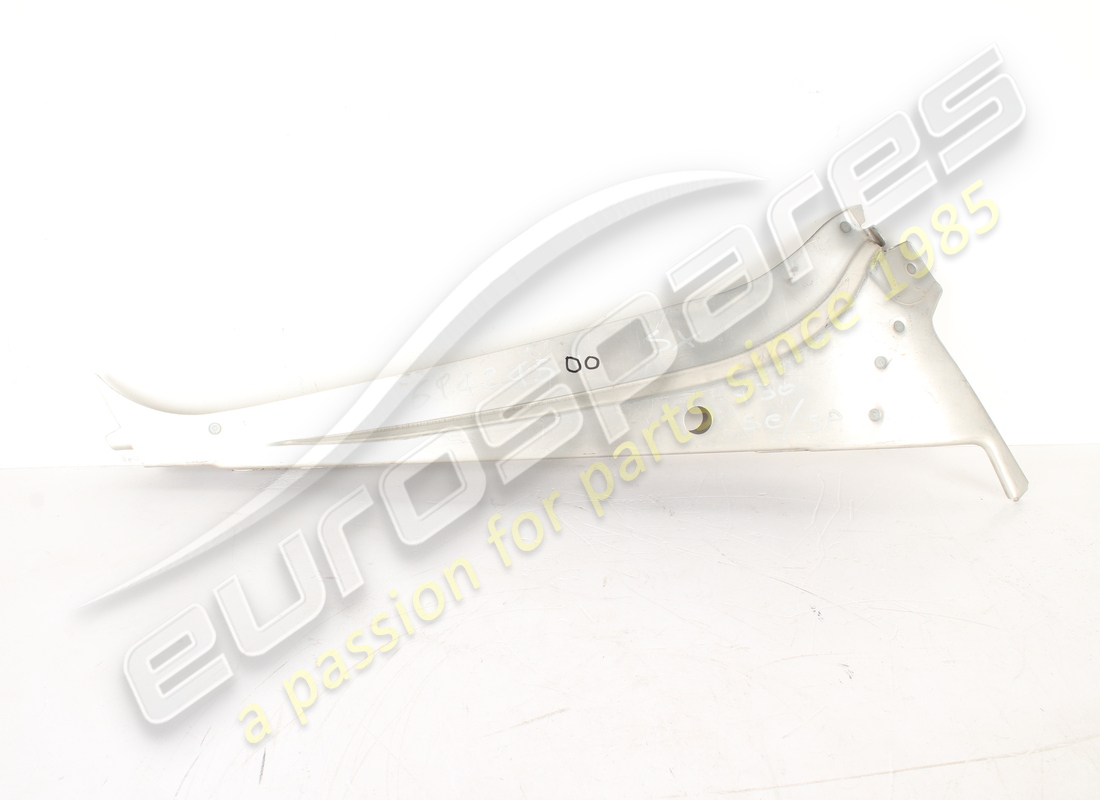 new ferrari rh central pillar. part number 69424500 (1)