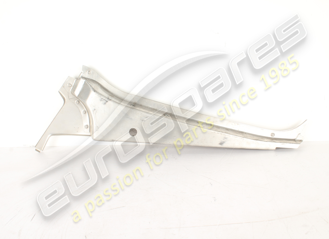 new ferrari rh central pillar. part number 69424500 (2)