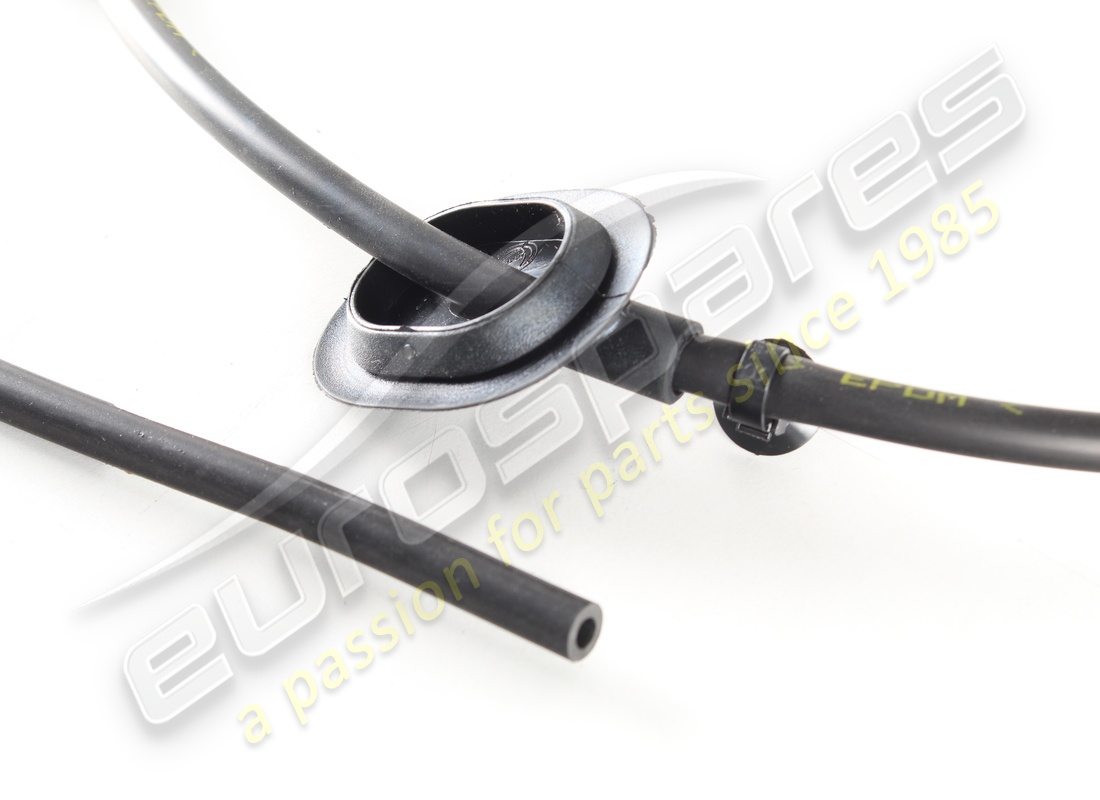 NEW MASERATI PIPE. PART NUMBER 670156519 (4) new maserati pipe. part number 670156519 (4)