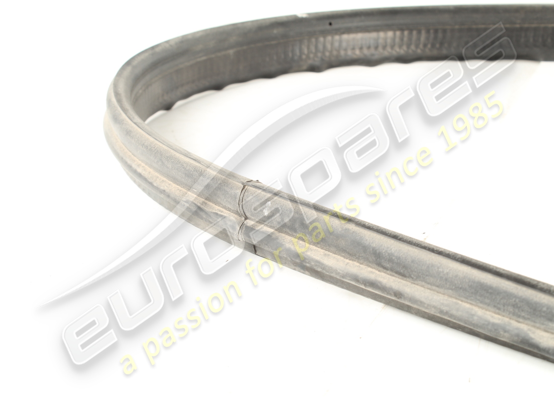 used ferrari luggage compartment tub seal. part number 819615 (2)