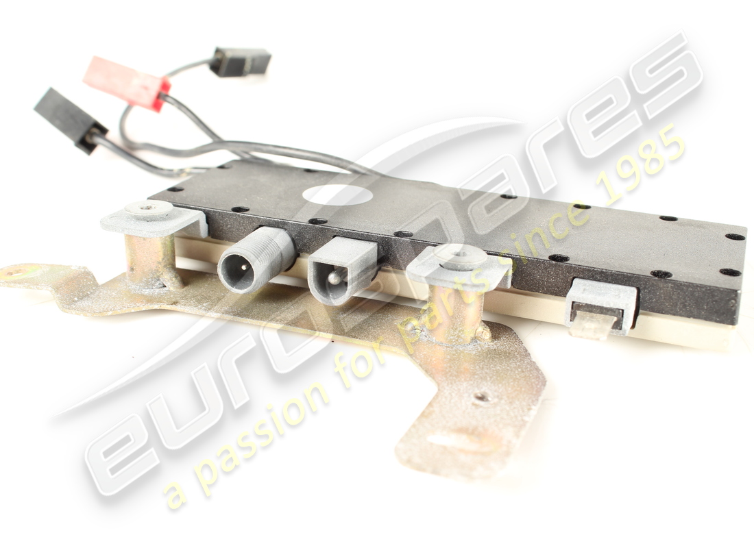 USED FERRARI AMPLIFIER. PART NUMBER 63882100 (2) used ferrari amplifier. part number 63882100 (2)