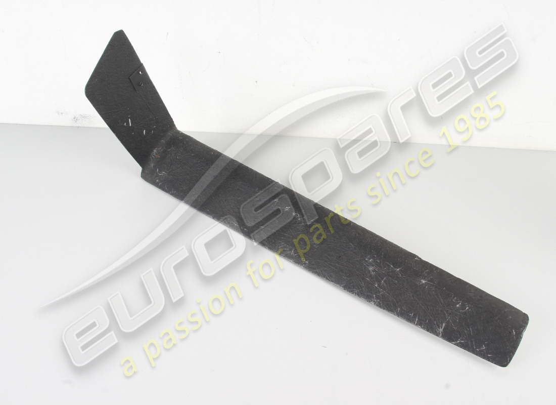 new ferrari rh rear light protection. part number 63307300 (1)