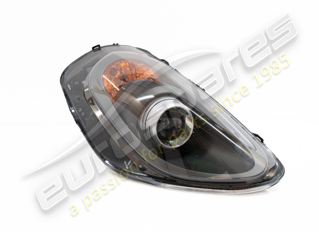 DAMAGED Ferrari RH HEADLIGHT LOW/HIGH BEA . PART NUMBER 218665 (1)