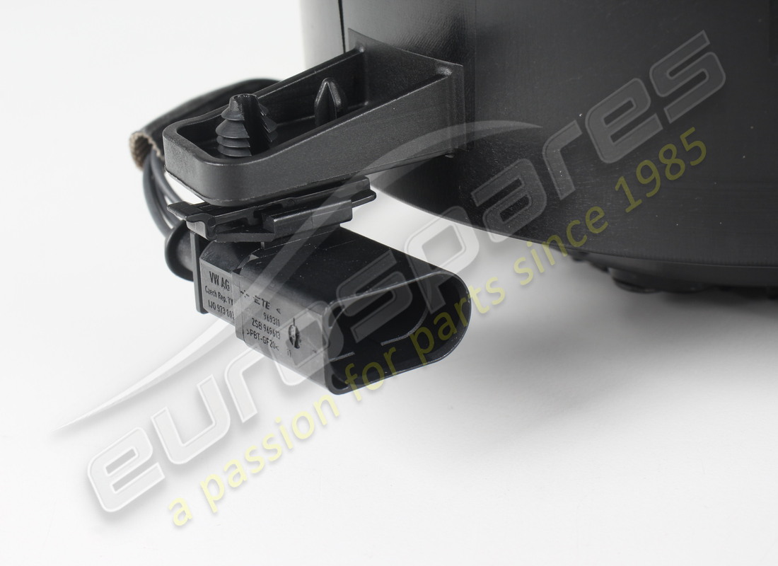 NEW PORSCHE FAN. PART NUMBER 992959133B (3) new porsche fan. part number 992959133b (3)