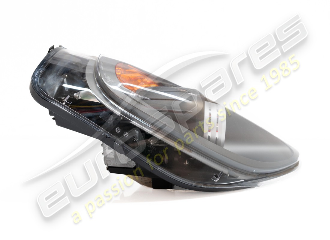 DAMAGED FERRARI RH HEADLIGHT LOW/HIGH BEA. PART NUMBER 218665 (5) damaged ferrari rh headlight low/high bea. part number 218665 (5)