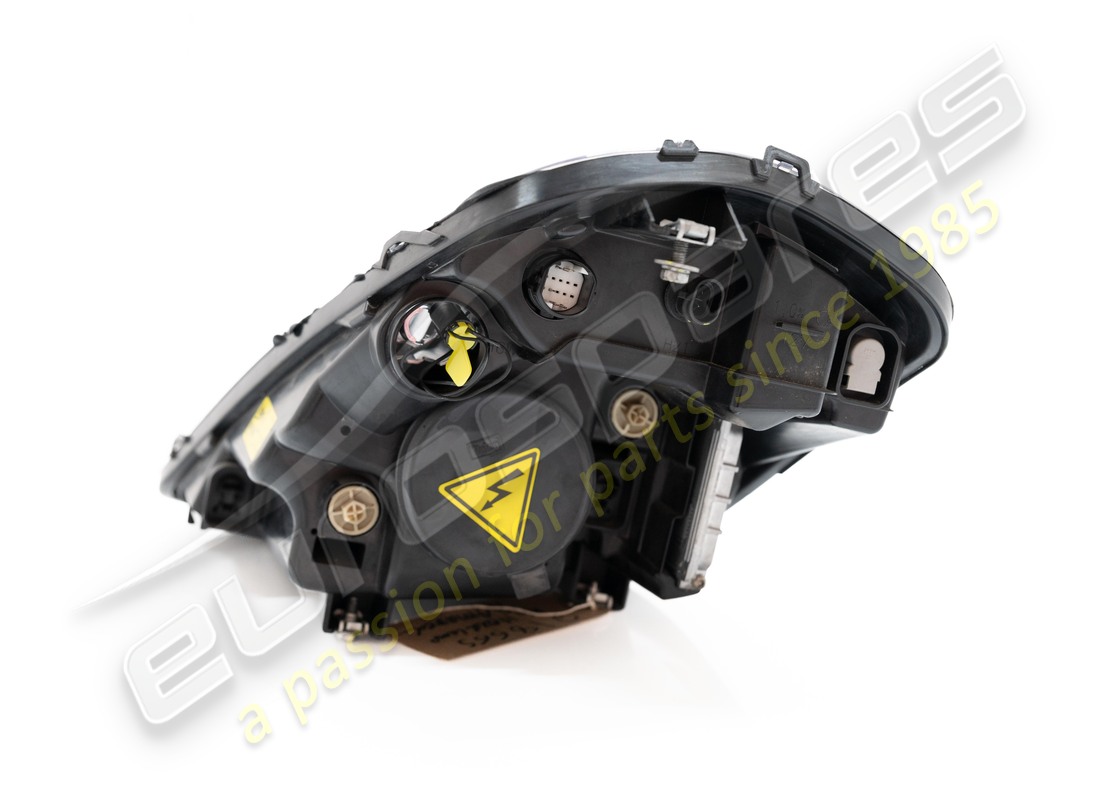 DAMAGED FERRARI RH HEADLIGHT LOW/HIGH BEA. PART NUMBER 218665 (4) damaged ferrari rh headlight low/high bea. part number 218665 (4)