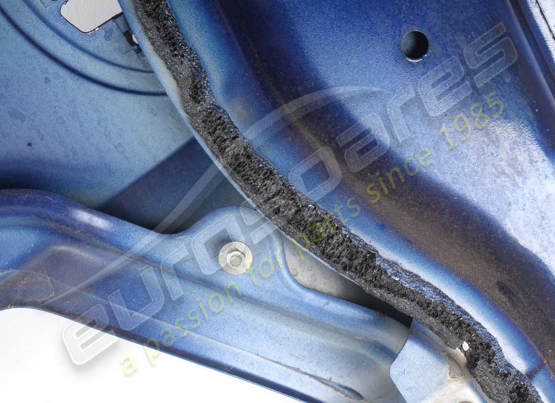 used ferrari complete rh front fender. part number 86519911 (6)